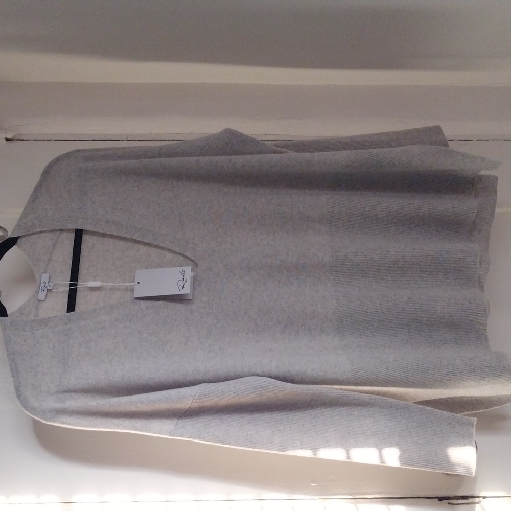 Rail's gray cashmere and fine wool sweater